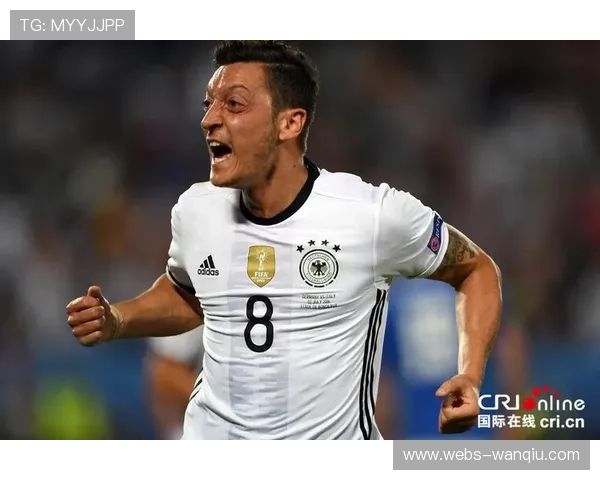 福法纳禁区手球送点 迈尼昂神勇扑救化解险情 福法纳禁区手球送点 迈尼昂神勇扑救化解险情