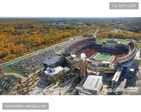 广州足球公园主体结构封顶,可按国际足联标准满足世界杯半决赛要求 广州足球公园主体结构封顶,可按国际足联标准满足世界杯半决赛要求